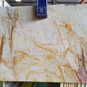 DA-QUARTZ-GOLDEN-MACABUS-1